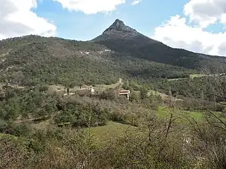 The church of Véronne and its surroundings