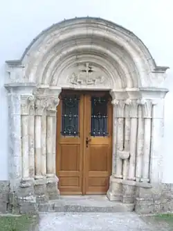 Main arch portal, Visitation Church, Špitalič