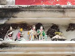 Wall decoration: 【Chinese folk story: Legend of the White Snake (白蛇傳)】Buddhist monk called Fahai (法海) uses her powers to flood the temple and drowns many innocent people.