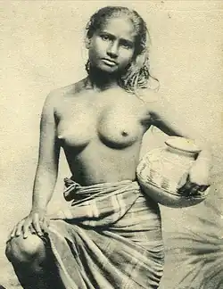 Rodiya women from Sri Lanka (c. 1910)