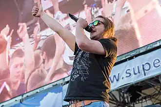 Manny Marc performing in 2016