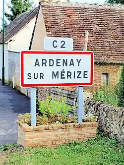 A road sign at the entrance to Ardenay-sur-Mérize
