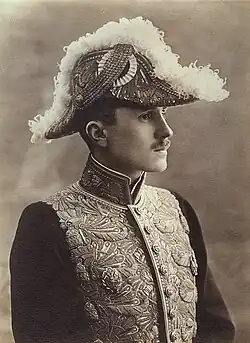 Andrey Avinoff in traditional court dress of the Czar, ca.1910. Shoumatoff Collection, public domain.