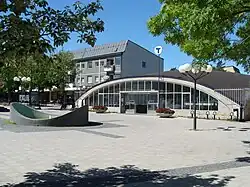Entrance to station from Blackebergsplan, 2011