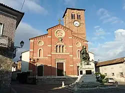 Parish church and Monument to Pope Pius V