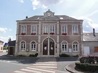 The town hall of Caillouël-Crépigny