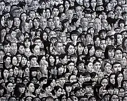 Monochrome painting consisting of large number of Japanese faces