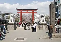 A pair of komainu, one agyō, one ungyō