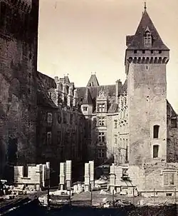 Construction Portique Château Pau
