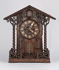 Mantel clock with twisted columns and vines on their capitals, c. 1870 (Deutsches Uhrenmuseum)