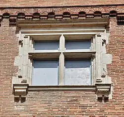 Hôtel de Mansencal (courtyard).