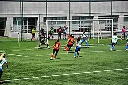 Galatasaray (red/yellow) vs Çaykur Rizespor (white/blue) in the 2021-22 Turkish Women's Football Super League.