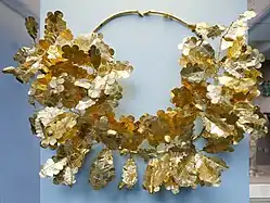 Late 4th-century BC Hellenistic gold oak wreath, including gold cicadas and a bee (British Museum)