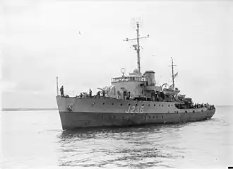 HMAS Glenelg