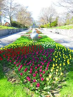 Image 51The Oak Allee in the Gardens in Hendrie Park at Royal Botanical Gardens (Ontario), designed by J. Austin Floyd in 1965 (from History of gardening)