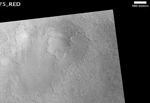 Kunowsky Crater Floor, as seen by HiRISE. The scale bar is 500 meters long.