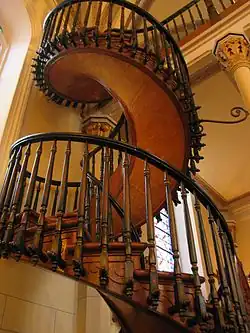 There is no newel in Loretto Chapel's spiral staircase (the "Miracle stair") in Santa Fe, New Mexico, US.