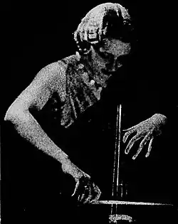 Lucienne Radisse (1932)