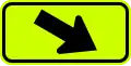 W16-7p (D) Downward diagonal arrow to the right (plaque)