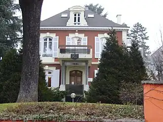 Fontaines-sur-Saône Town Hall in 2006
