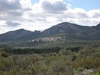 Mas de Barberans, a town located at the feet of the eastern edge of the Ports
