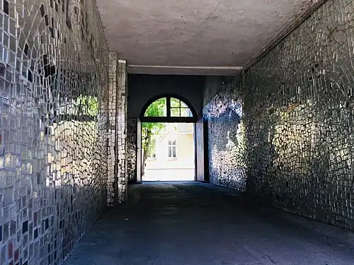 Mirror gate (Brama z luster)