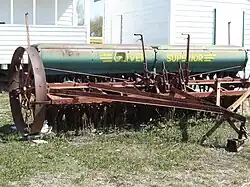 Grain and fertilizer drill
