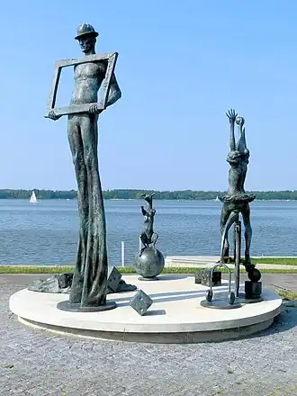 December (1): "The circus is coming", the last great work by Jo Jastram in Ribnitz-Damgarten