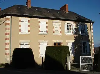 The town hall in Sazeray