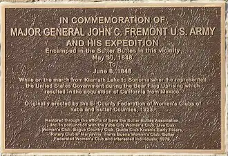 A close up of the inscription on the memorial