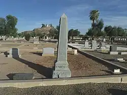 The grave site of John Knight (1854–1904).