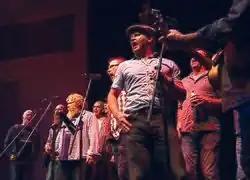 The Albany Shantymen performing in 2020