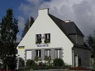 The town hall in Tourch
