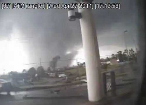 CCTV footage of the 2011 Tuscaloosa EF4.