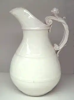 Villeroy-Mennecy soft-paste porcelain ewer, 1740–1750