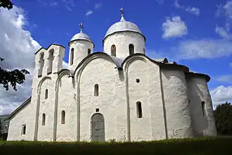 Catedral de San Juan Bautista (Pskov) (const. en 1119-1139, mencionado por vez primera en 1243) (&nbsp;Patrimonio de la Humanidad (parte de «Iglesias de la escuela de arquitectura de Pskov», n.º ref. 1523-001) (2019))