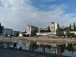 Arquitectura en el terraplén