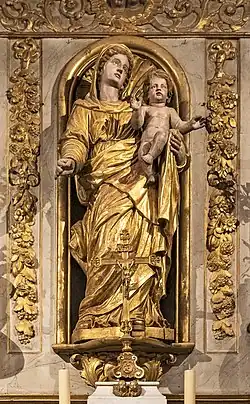 Virgen con el Niño [40]​