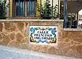 Detalle de placa en la calle Francisco Candel Tortajada en Casas Altas(Valencia).