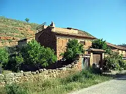 Vista parcial de las «Casas del Soto», Ademuz (Valencia), con detalle de construcciones tradicionales, año 2015.