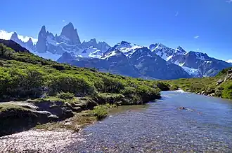 Monte Fitz Roy visto desde el Parque Nacional Los Glaciares, Argentina