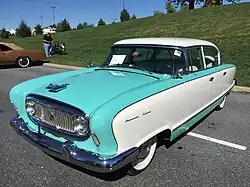Nash Ambassador Custom sedán LeMans (1955)