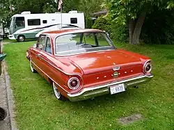 1961 Ford Falcon sedán 2 puertas