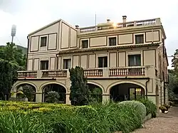 Masía de Can Mestres.