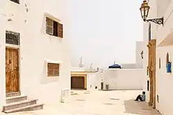 Rincón de la vieja ciudad de Salé, con sus típicas casas blancas