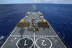 Tropa del CFN en el buque de desembarco NDM Bahia (G40)