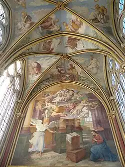 La capilla con la anunciación obra de Francesco Primaticcio.