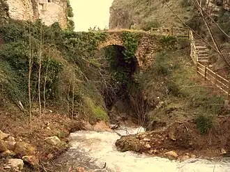 El acueducto sobre el arroyo Morote.