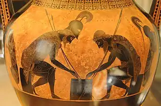 Aquiles y Áyax jugando a los dados, en un ánfora de cerámica de figuras negras de Exequias. Hacia 540 a. C.[76]​