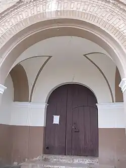 Atrio de entrada al templo